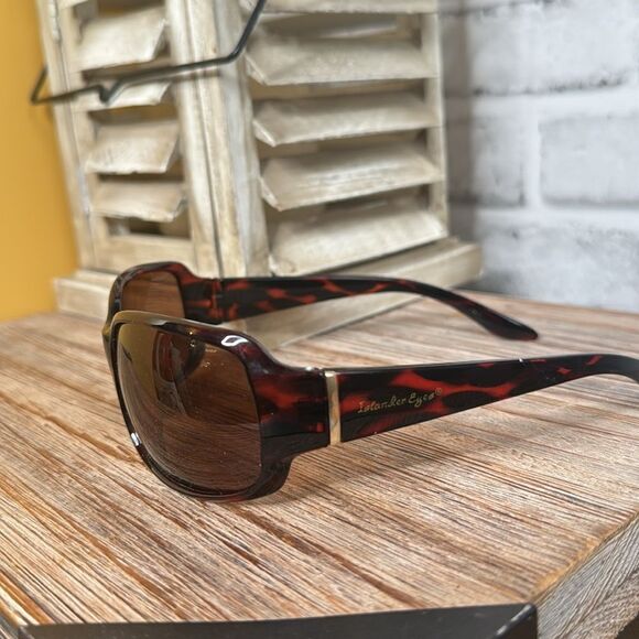 Islander Eyes Sunglasses - Picture 3 of 6